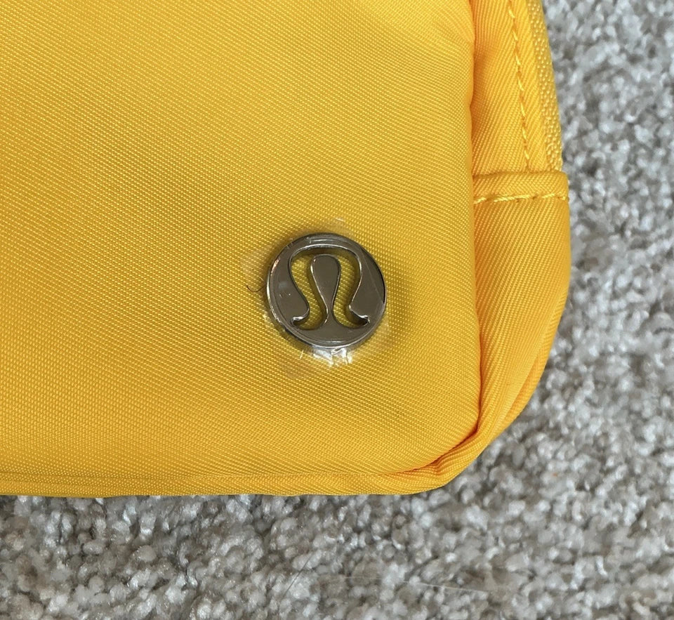 Lululemon Everywhere Belt Bag 1L – Yellow Crossbody Waist Bag for Everyday Use