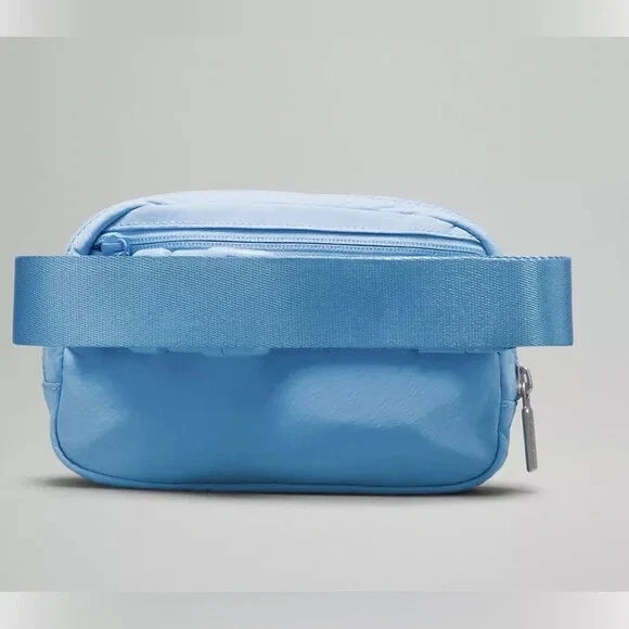Lululemon Everywhere Belt Bag 1L – Aero Blue Crossbody Waist Bag