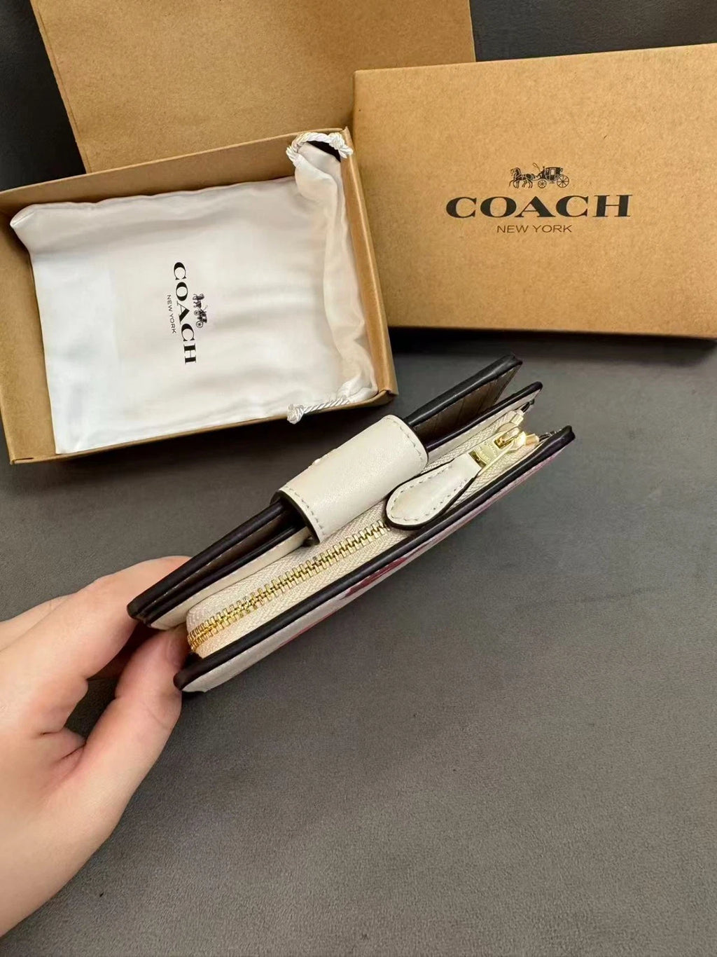 NWT Coach Medium Corner Zip Wallet With Floral Print White/Pink