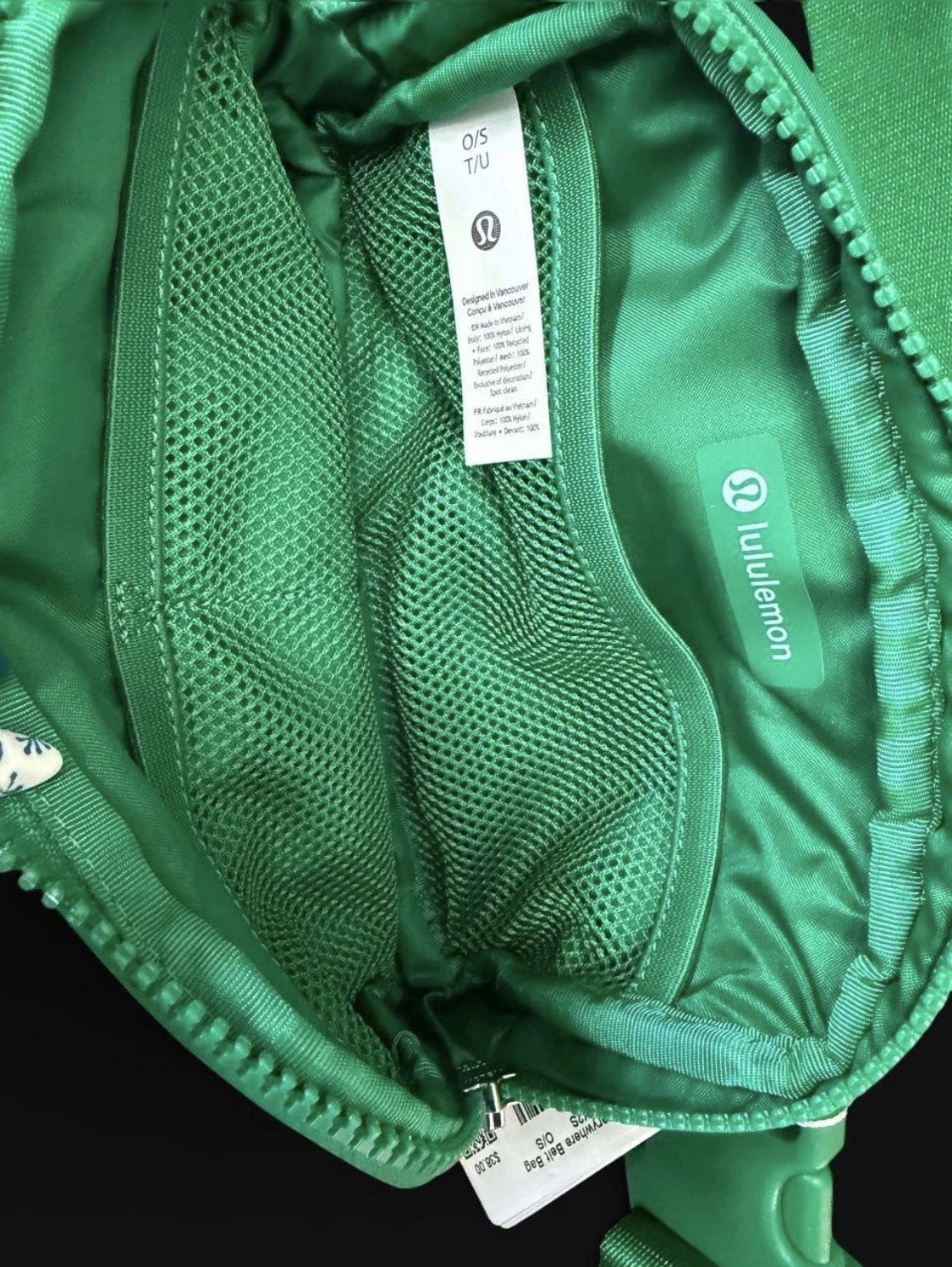 Lululemon Everywhere Belt Bag in Emerald Green