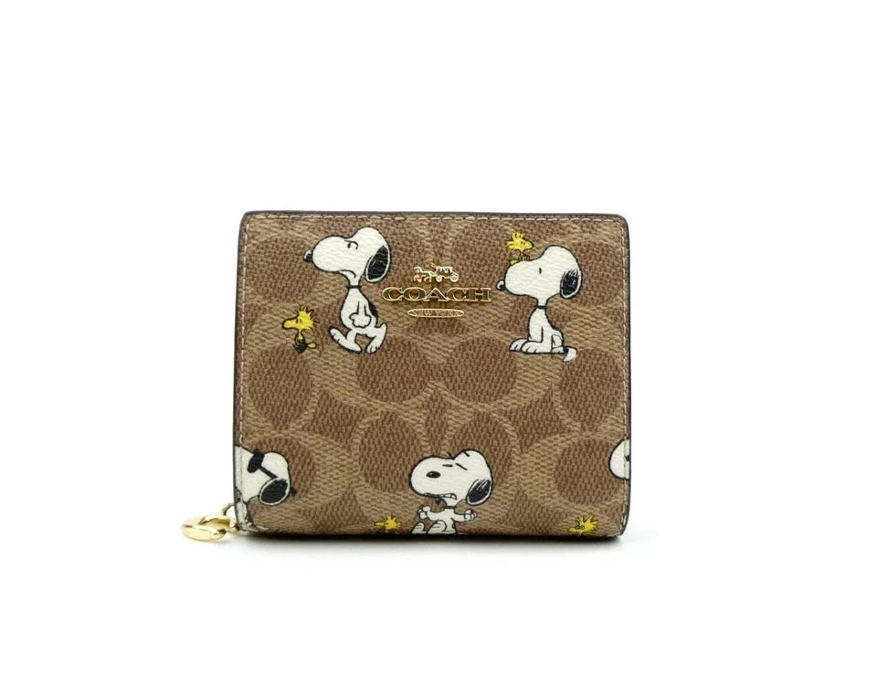 Coach X Peanuts Snap Wallet In Signature Canvas With Snoopy Print CBN32